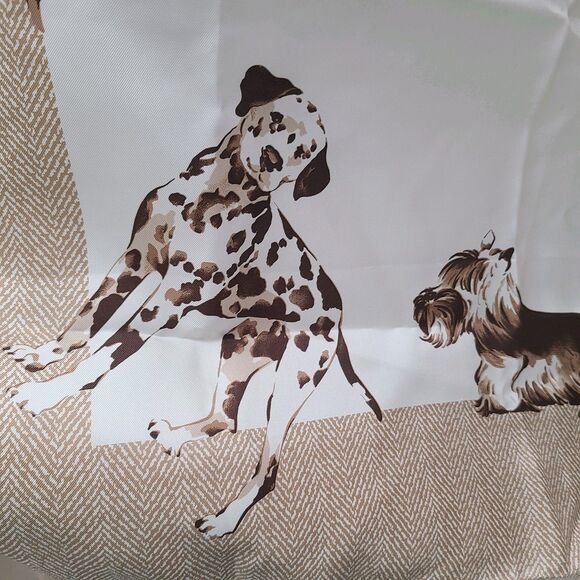 Burberry Womens 100% Silk DOGS Motif Square Scarf camel 26.5"x 26.5" NEW - Picture 9 of 11